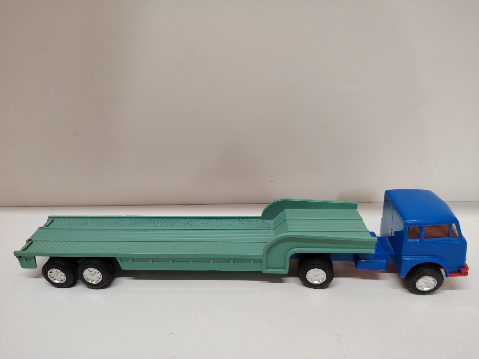 POLISTOYS 228 FIAT 682 TRASPORTO MEZZI Auto Blu/Verde/Rosso Scala 1/41 Plastica