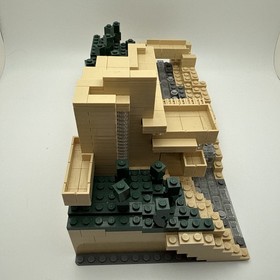 LEGO Frank Lloyd Fallingwater 21005 Complete Original Box, Manual & Extra Pieces