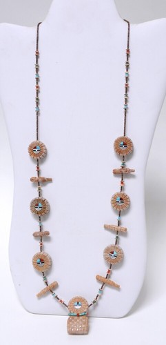 Zuni Sunface Maiden and Corn Fetish Necklace 30" long with center pendant 1 1/2" - 第 2/6 張圖片