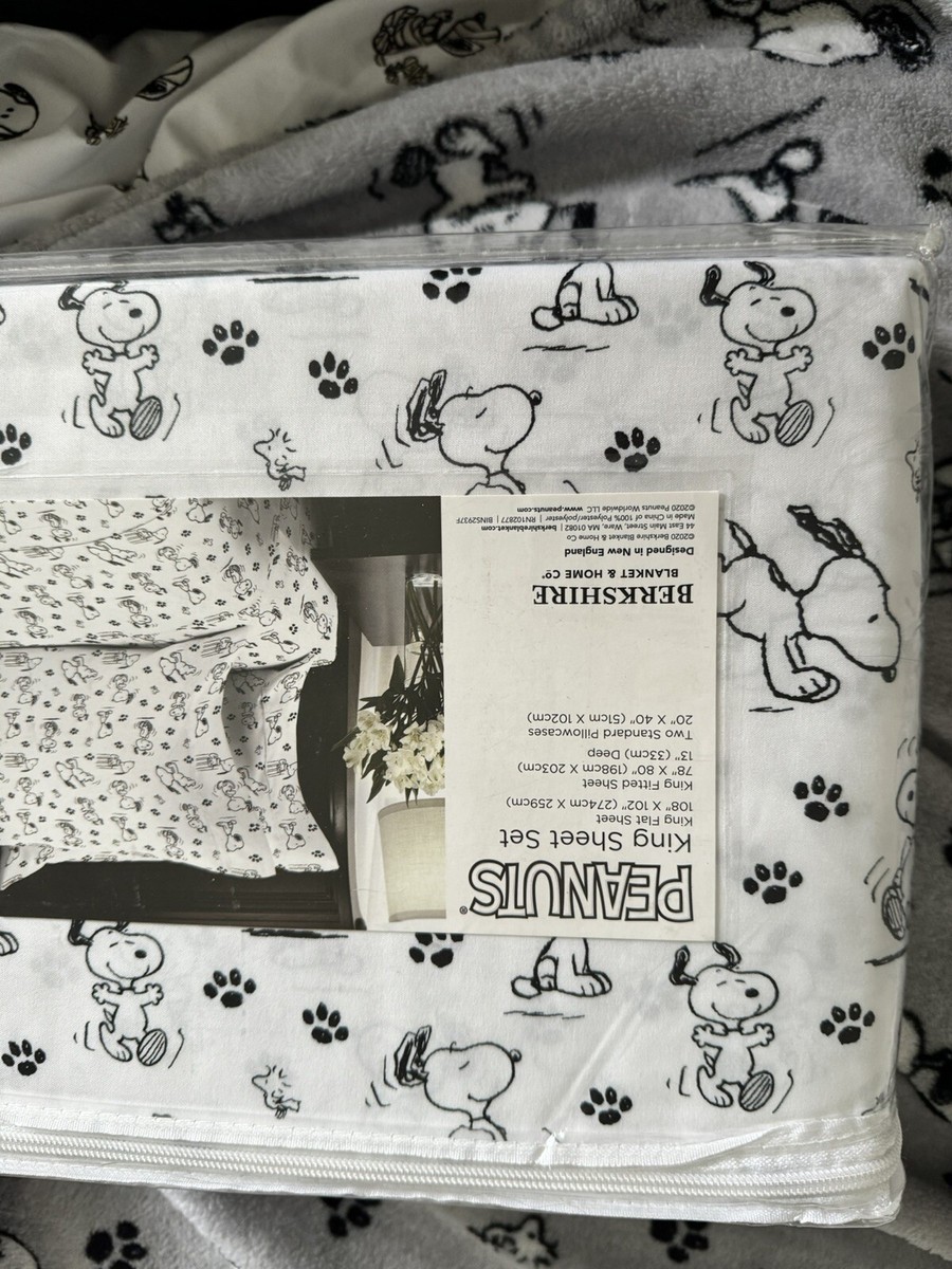 Berkshire Peanuts 4pcs KING Sheet Set Snoopy in Emotional