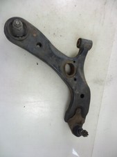 Triangle de suspension Toyota VERSO
