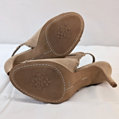 Vince Camuto Prenda Slingback Suede Fringed Peep Toe Tan Women's Dress Heels 7M - Picture 11 of 11