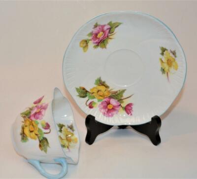 イギリスアンティークシェリーShelley窯ベゴニアNo.13427　ペア Vintage SHELLEY Bone China England BEGONIA Pattern #13427 Set Cup
