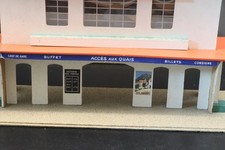 Gare Démontable Hornby N°21 Bordeaux - Ancienne Voie En Bois 3e Rail Vintage