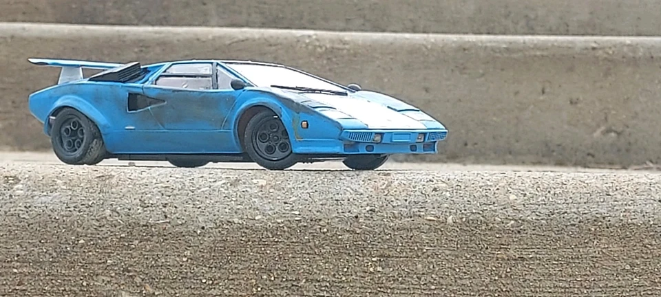 Lamborghini Countach Lp500s 1984 escala 1:24 de Tamiya modelo finlandés Foto 3 de 4