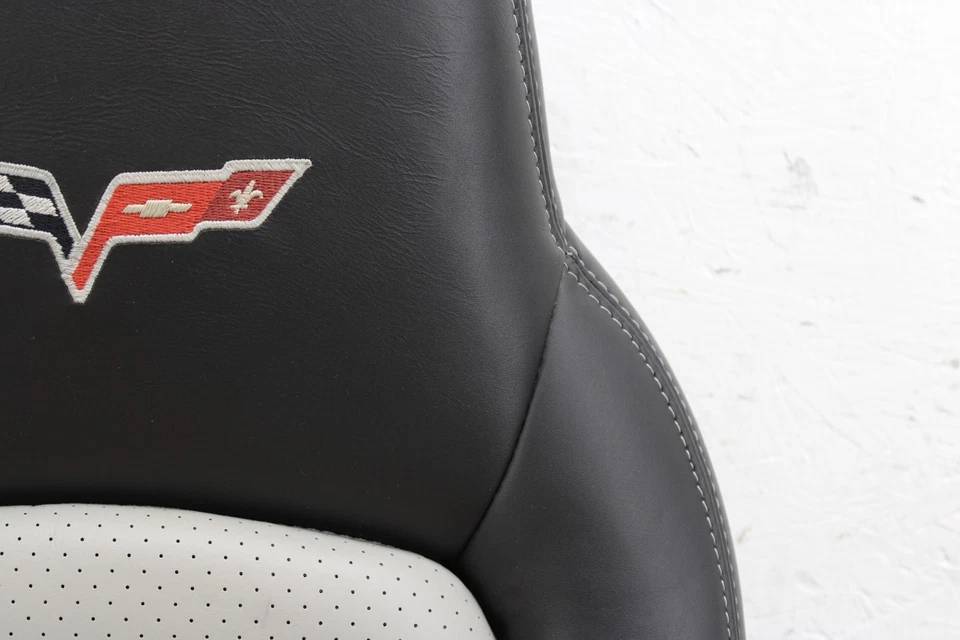 Almofada de assento superior direita Chevrolet Corvette 2005-2013 fabricante de equipamento original MJ76 - Imagem 3 de 4