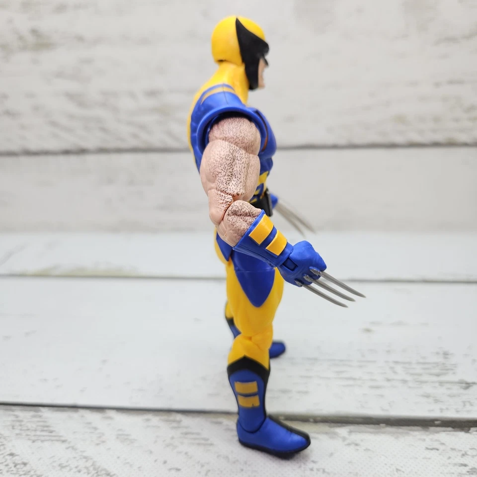 Figura de acción posable Hasbro Marvel Legends 85 años X-Men Wolverine 2024 6" Foto 4 de 4