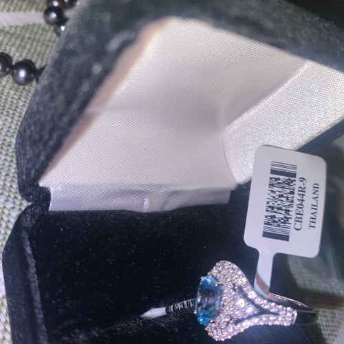 Neuer Ring Weißgold/blauer Zirkon - Bild 4 von 5