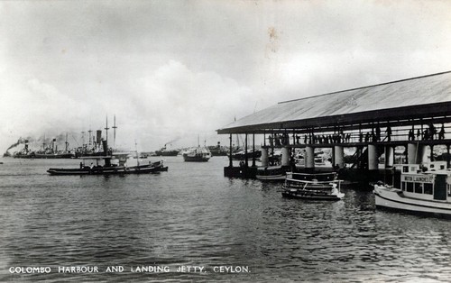 COLOMBO - Colombo Harbour And Landing Jetty Real Photo Postcard-Ceylon-Sri Lanka - 第 1/2 張圖片