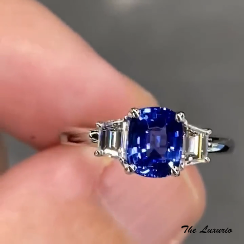 14 Karat Weißgold 1,70 Karat zertifizierter im Labor angebauter Saphir Diamant Trilogie Ring - Video 1 von 1
