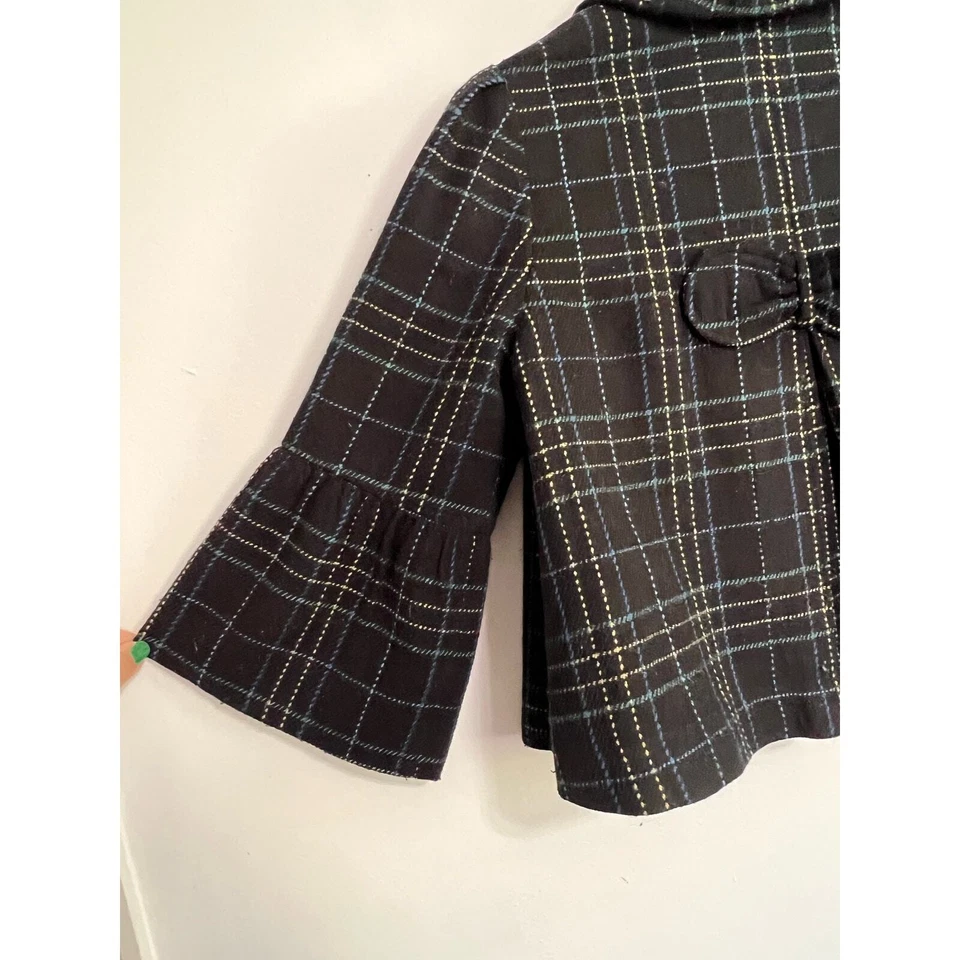 Blazer Relativity Feminino Tamanho 6 Cropped Preto e Azul Xadrez Mangas Belle Laço - Imagem 4 de 4