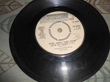 Ruby Don't Take Your Love To Town- Kenny Rogers  & The First Edition 7