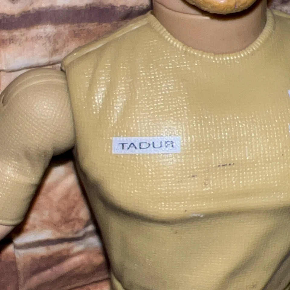 G.I. 1996 VINTAGE FIGURA DE ACCIÓN JOE TADUR 12" PAWTUCKET Desnudo 100% Articulado Foto 3 de 4