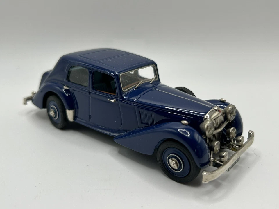 J & M Classics, Alvis Speed 25 Charlesworth Saloon Royal Blue 1/43 Scale 1422 - Image 3 of 4