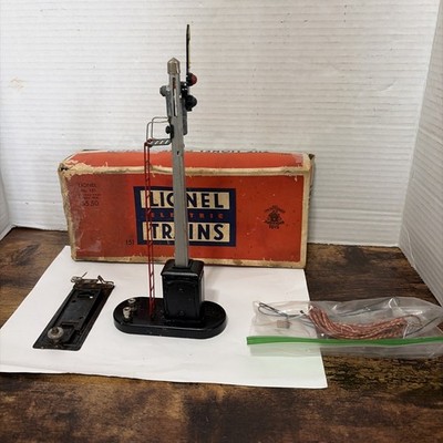 Lionel Postwar No. 151 Automatic Semaphore With Contractor In Original Box