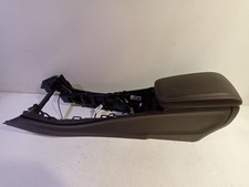 Mercedes-Benz GLA-Class Armlehne 2013-2019 A1766800800 M270.910