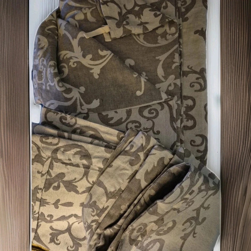  Villa King Medallion Duvet Cover 2 Shams Gray 50%Linen. 50% Cotton EUC - Image 3 of 4