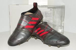 adidas predator glitch