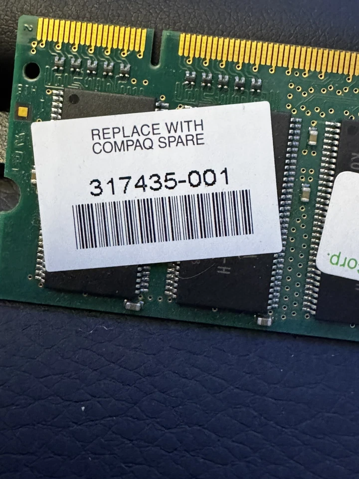 Hynix PC2100 256 MB SO-DIMM 266 MHz DDR Memory (HYMD232M646A6H) - Image 4 of 4