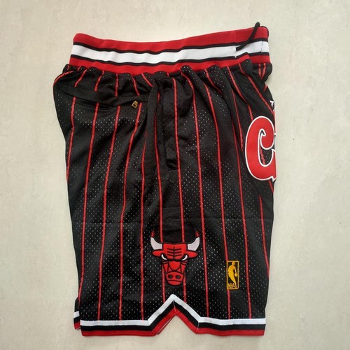 Chicago Bulls Basketball Shorts Stitched Vintage - Picture 47 of 96
