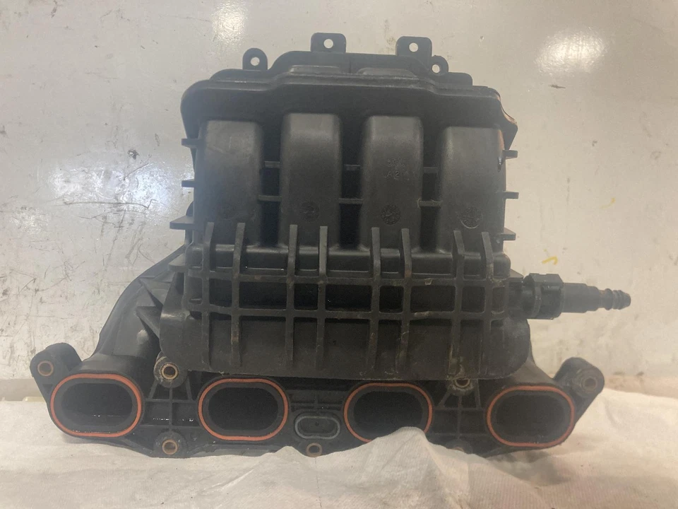 Used Engine Intake Manifold fits: 2003 Chevrolet Cavalier 2.2 Grade C - Image 2 of 4