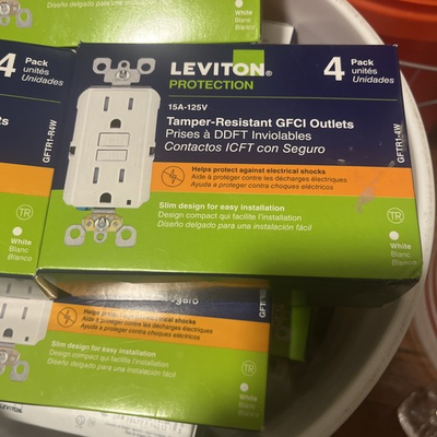 #ad Leviton 15A 125V GFCI Outlet White 4 Pack NEXT DAY SHIPPING $32.99