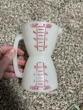 Vintage Tupperware Wet/ Dry Double Measuring Cup 8 oz. 1 Cup Two-Sided Hourglass
