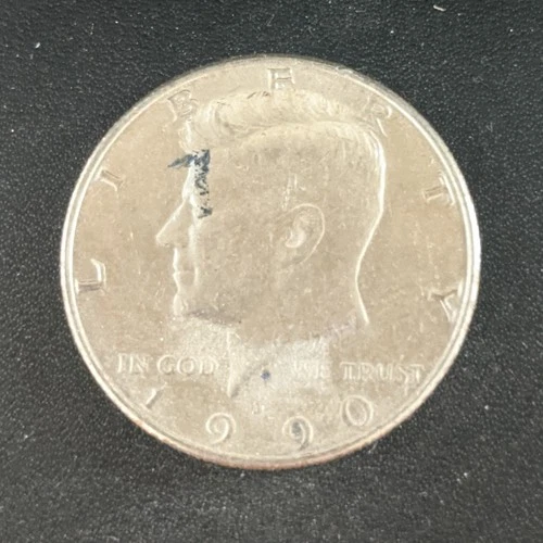 1990 D: Kennedy Half Dollar, 50 Cent - USA Coin