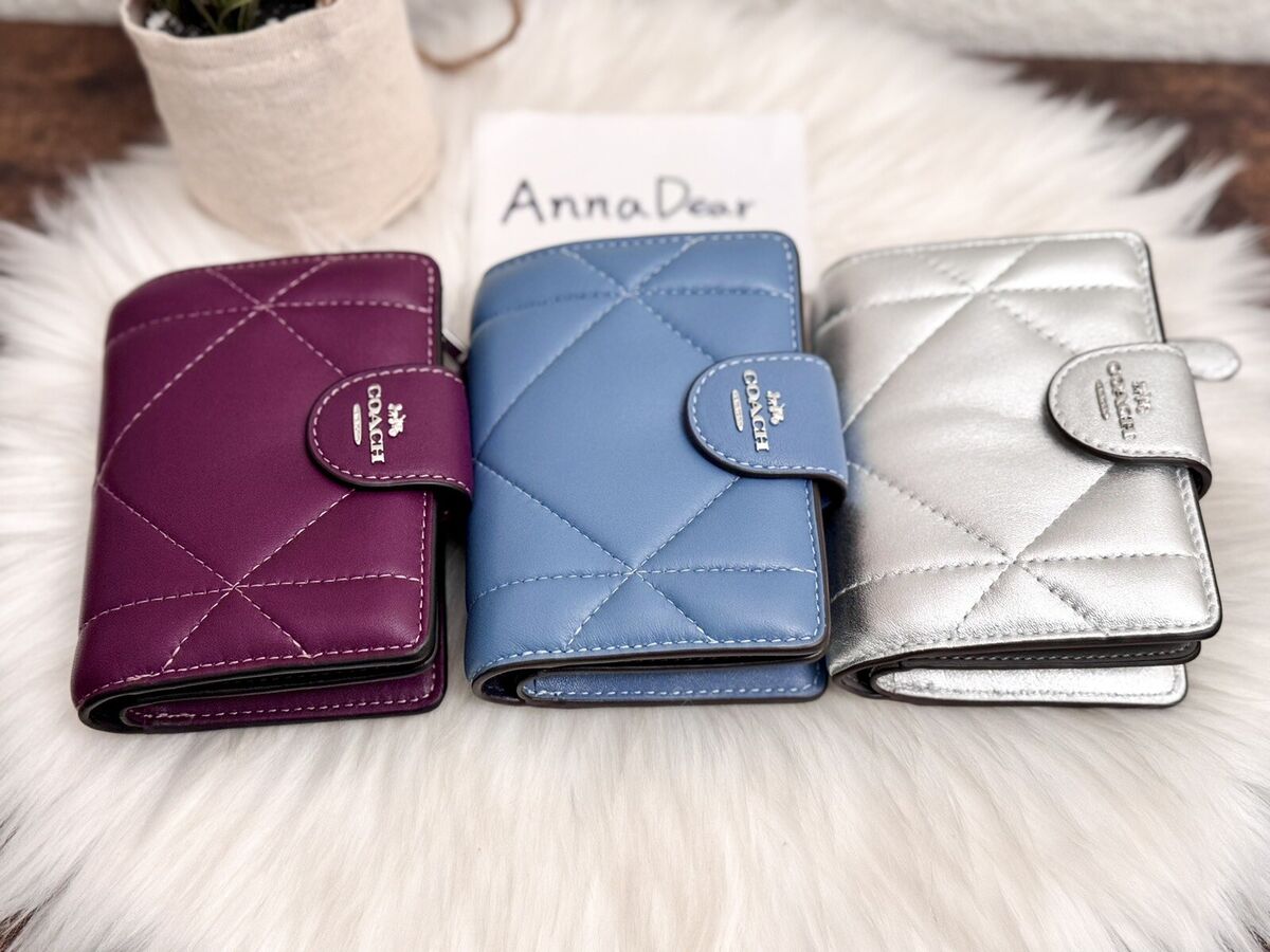 NWT Coach Medium Corner Zip Wallet With Puffy Diamond Quilting