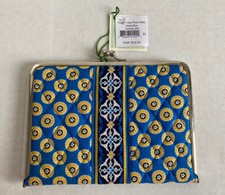 Vera Bradley RIVIERA BLUE Hugs n Kisses Photo Holder Kiss Lock Album Pictures