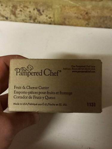 The Pampered Chef Fruit And Cheese Cutter Boxed - Picture 9 of 9