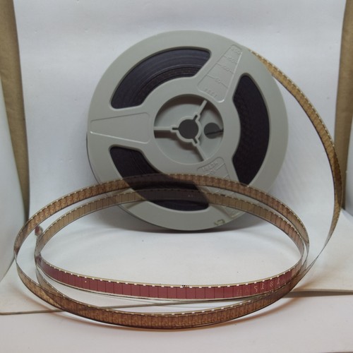 PROIETTORI E Pellicole 8mm e SUPER 8 COLORE BIANCO E NERO SONORO BOBINE A SCELTA - Foto 239 di 323