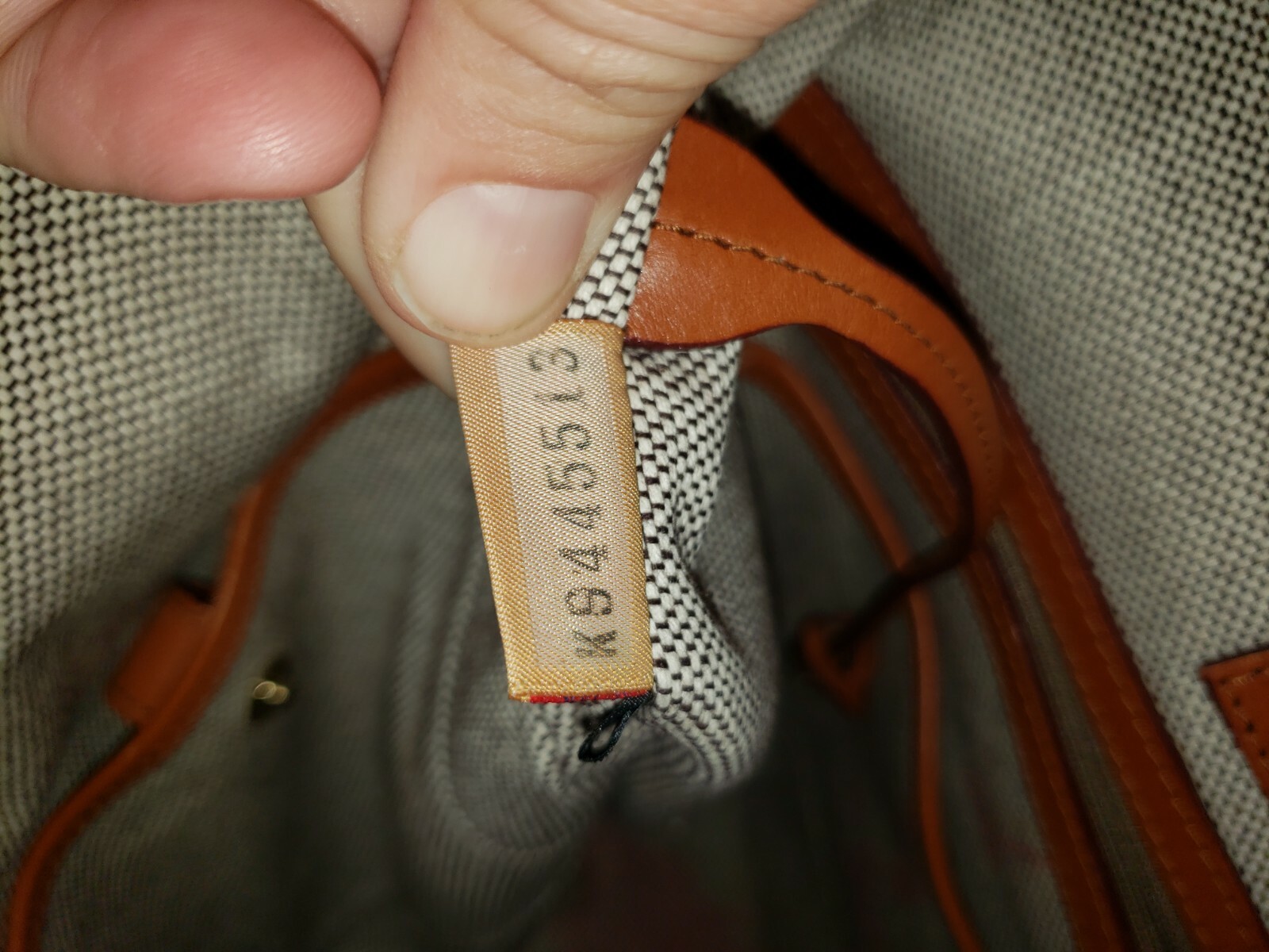 Dooney And Bourke Bag (B4) — image 9