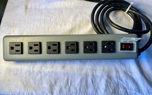 SL Waber Tripp Lite Power Outlet Strip 6 Outlets IB6412 USED broadcast gear - Picture 1 of 3