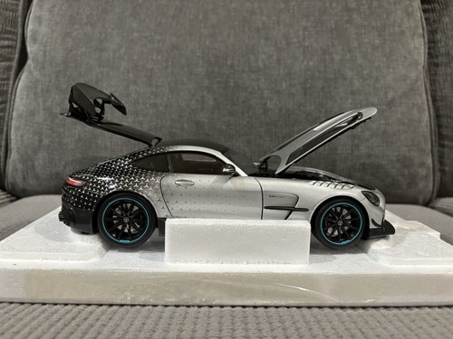 1/18 Minichamps Mercedes Benz AMG GT Black Series Silver Star Diecast Limited - Picture 15 of 24
