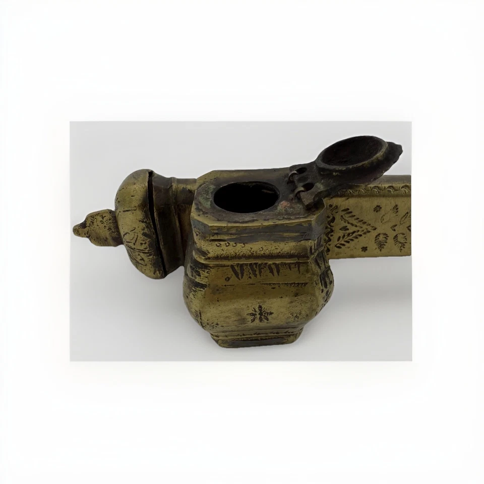 Antigua caja de bolígrafos otomana de latón del siglo XIX Qalamdan caligrafía de tintero viajero Foto 3 de 4