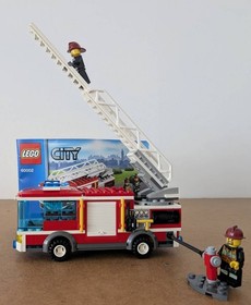LEGO 60002 City Ladder Fire Truck Firefighter Minifigure