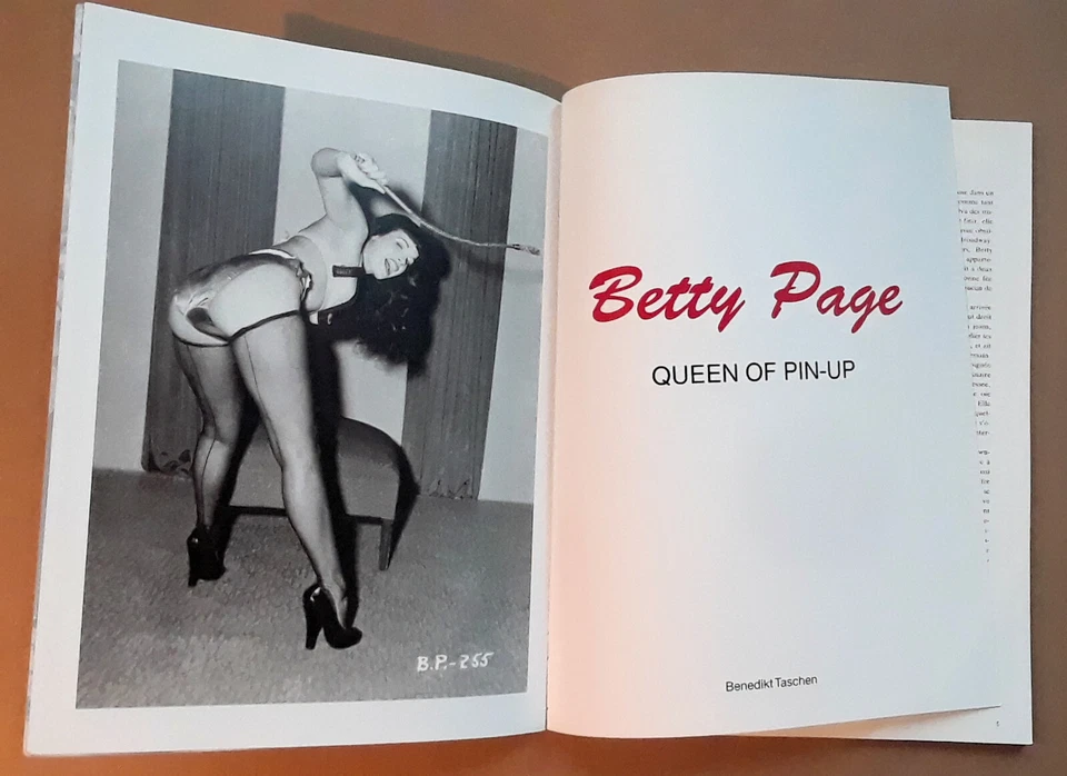 Original Betty Page Pin-Up Picture Book 1998 by Bunny Yeager – Vintage Photos - Image 4 of 4
