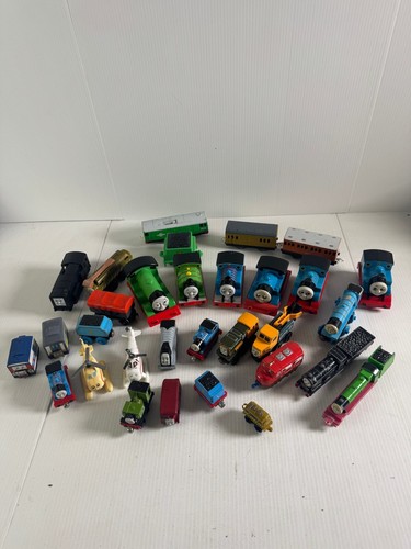 Thomas and Friends Train Bundle 31 pcs Untested