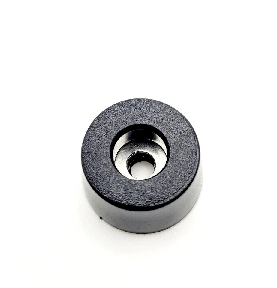 Altavoces de audio de parachoques cónicos pies de equipo de goma de 1" de ancho x 1/2" de alto amplificadores Foto 2 de 4