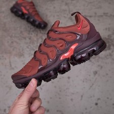 vapormax burnt orange