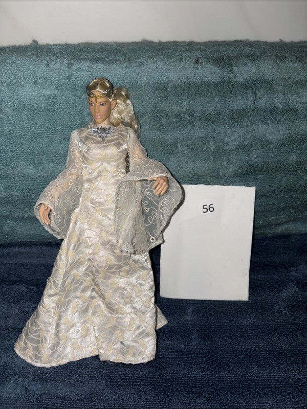 1/6  FEMALE ACTION FIGURE 1:6 Scale #56. RARE 11inch Figure