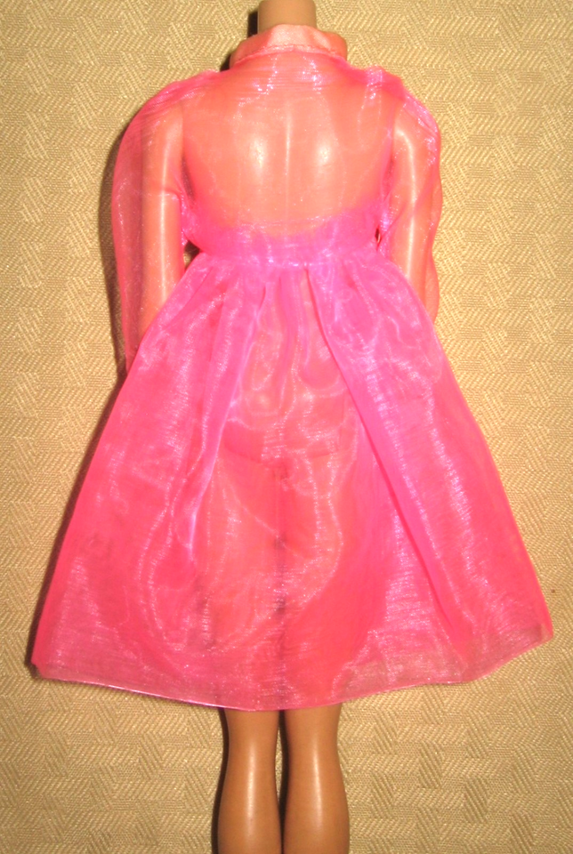 Barbie 1968 dans poupées barbie