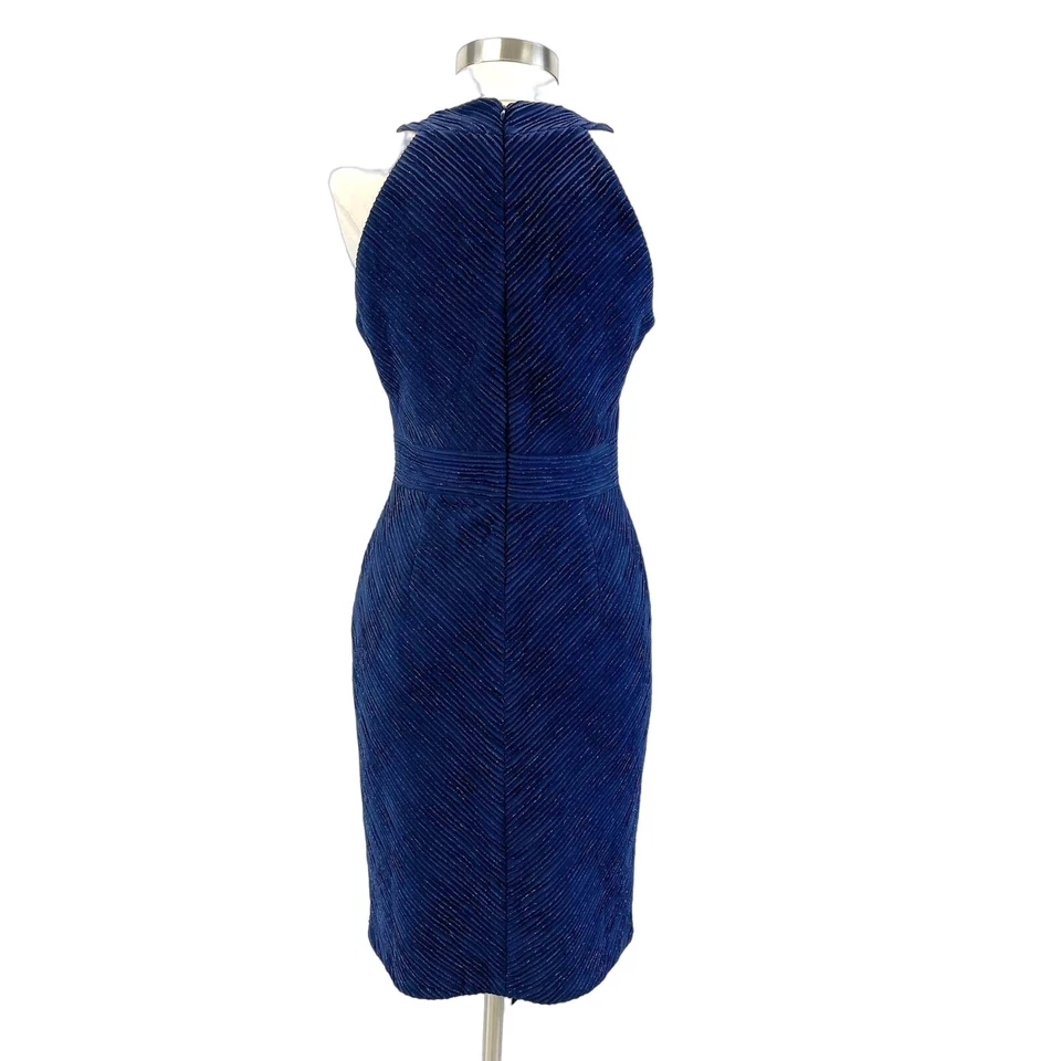 Платье-футляр женское Eliza J 12 с бретелью через шею темно-синее с металлической полосой вырезом - Изображение 2 из 4