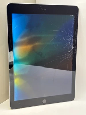Apple iPad (5th generation) · 64GB · Wi-Fi