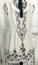 Aryeh Juniors Dress NWT Medium/Large white sheath embroidery boho