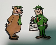 Lotto 2 Figurine PLASTECO  formaggino MIO  "serie Yoghi" n. 4 e n. 1