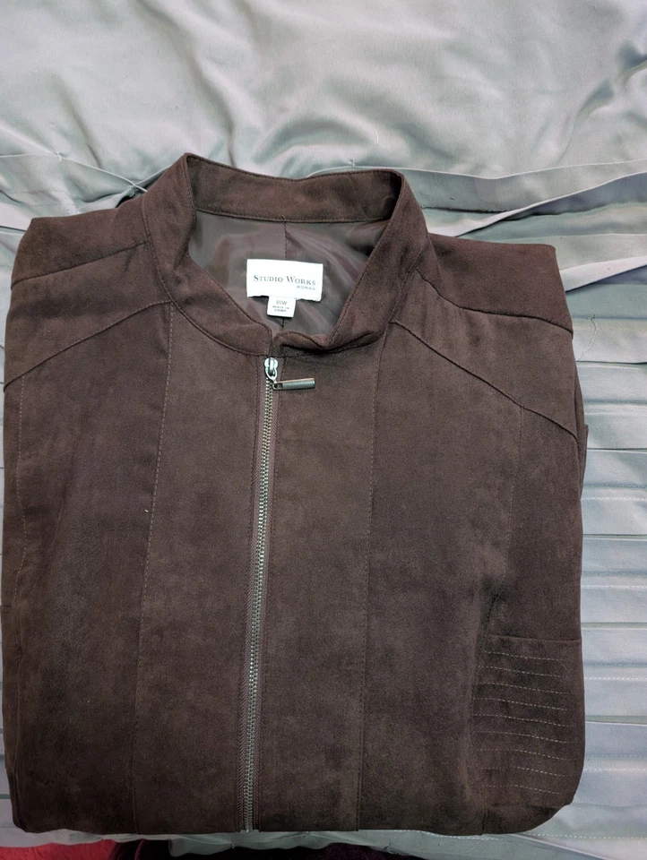 Chaqueta para mujer Studio Works marrón imitación gamuza talla 18W Foto 3 de 4