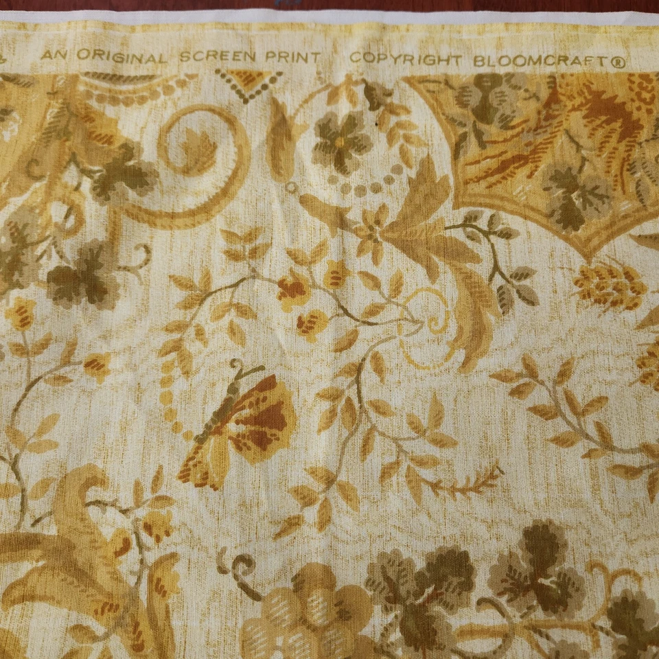 Tela Bloomcraft Selección Versalles Serigrafía Scotchgard Floral 2 Yardas NOTAS Foto 2 de 4