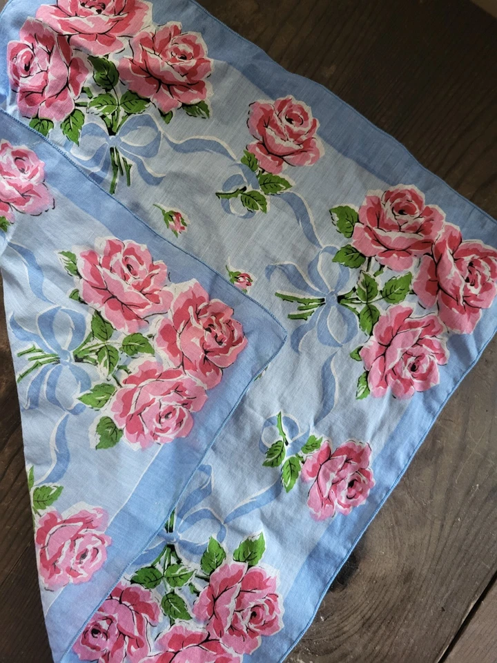 Pañuelo Cuadrado MCM Rosa Azul Femenino Aprox 12" Cuadrado Boda De Colección Foto 3 de 4